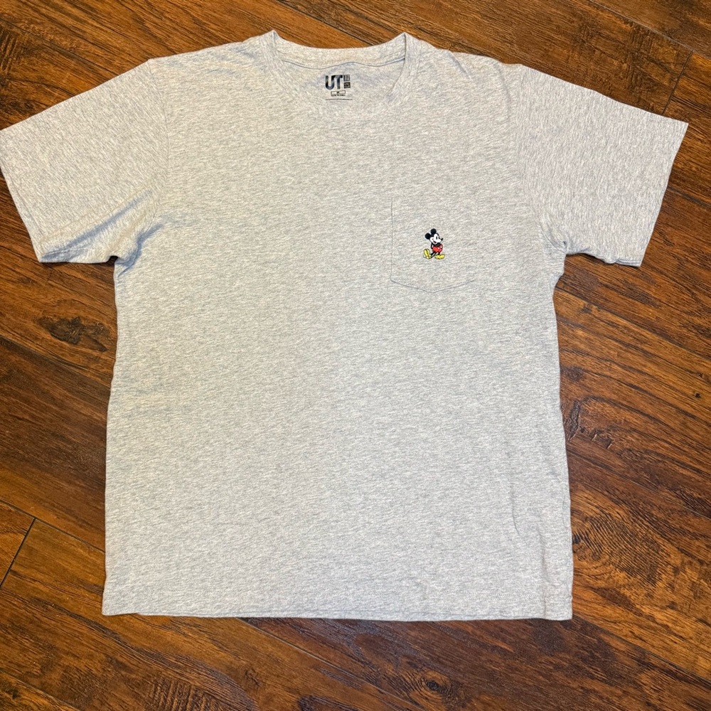 Uniqlo Disney Mickey Mouse Pocket Tee EUC Gray Minimalist Gorpcore Normcore M